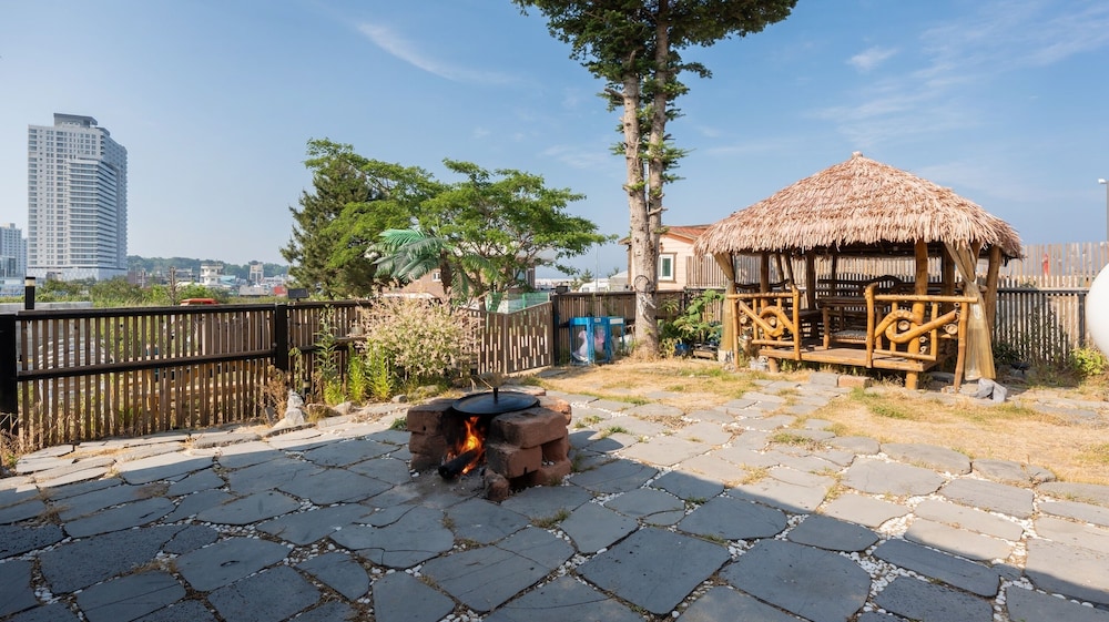 Gangneung Aladdin Surfing Pension