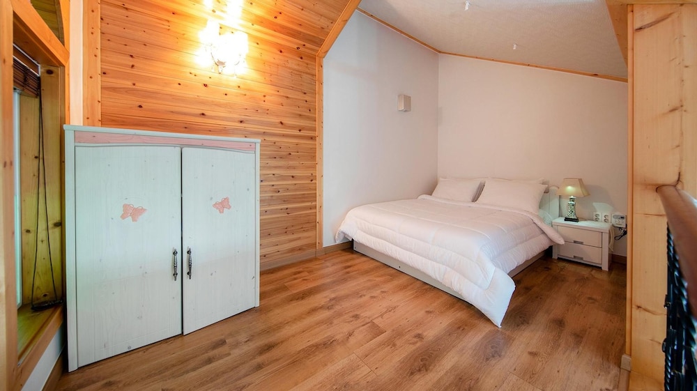 Hongcheon Lime Orange Pension