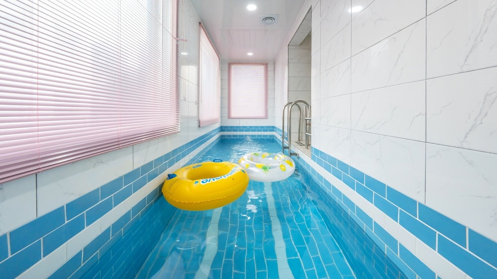 Gapyeong Binchelo Pool Villa Spa Pension