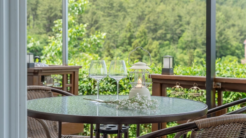 Yeosu Dulggot Pension