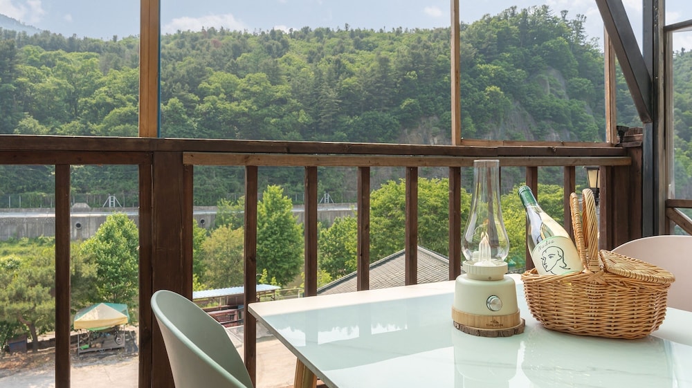 Gapyeong Noksu Valley Pet Group Pension