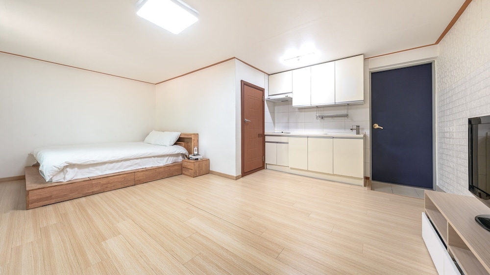 Gapyeong Noksu Valley Pet Group Pension