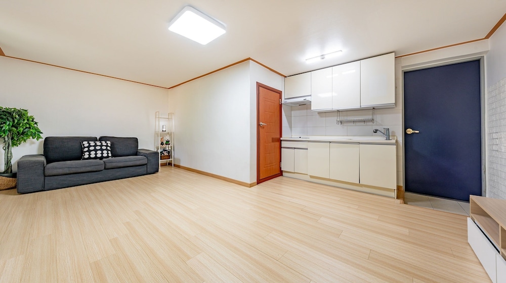 Gapyeong Noksu Valley Pet Group Pension