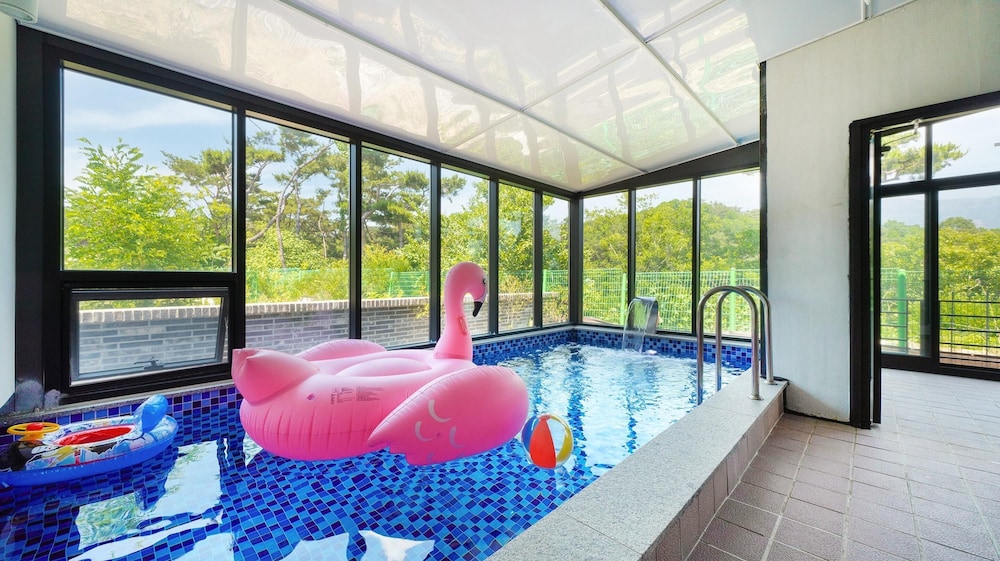 Gyeongju Blibli Poolvilla - Image 3
