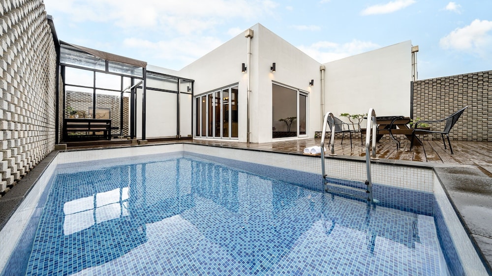 Buan Cordelia Pool Villa Pension