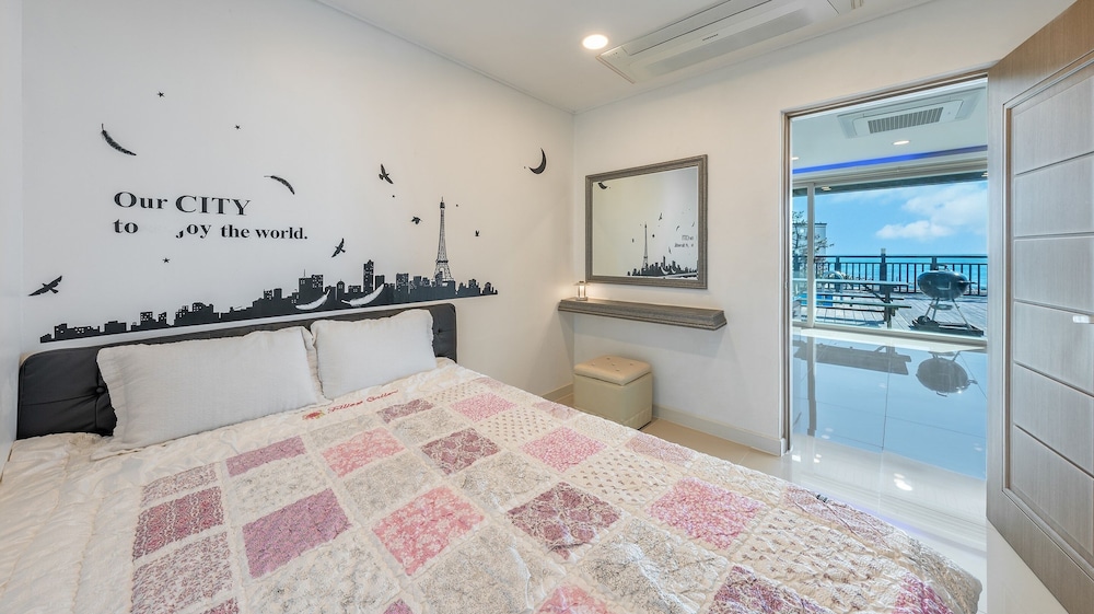 Pohang Blue Hill Pension