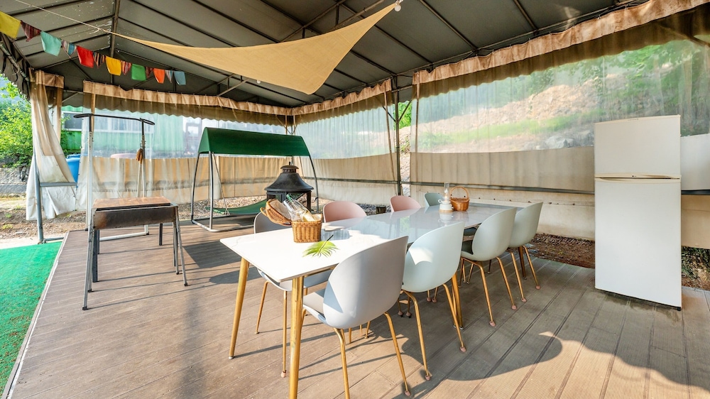 Gapyeong Noksu Valley Pet Group Pension