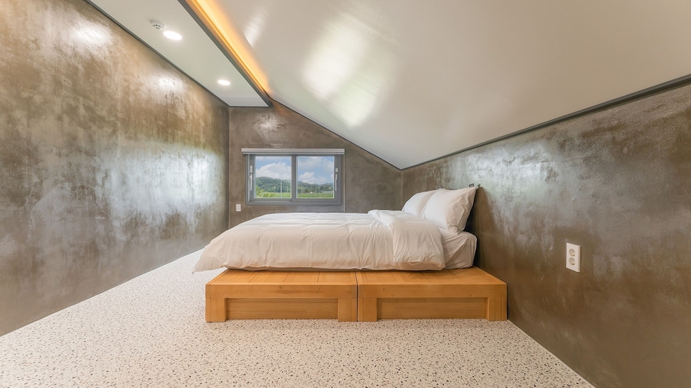 Taean Aloha Oe Pet Pool Villa
