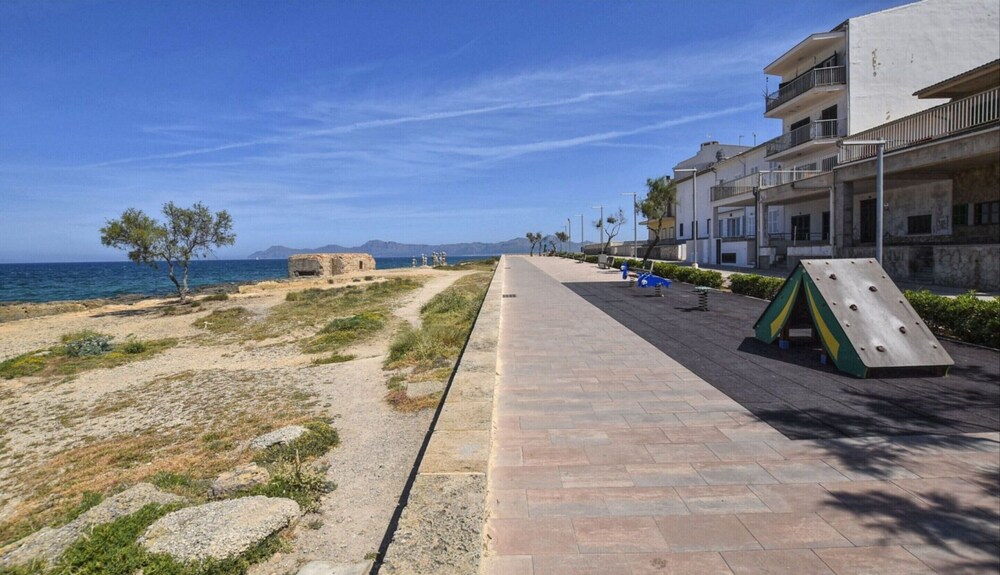 Modern Apartment in Can Picafort Nice View of the Harbor, Near the Beach photo 5
