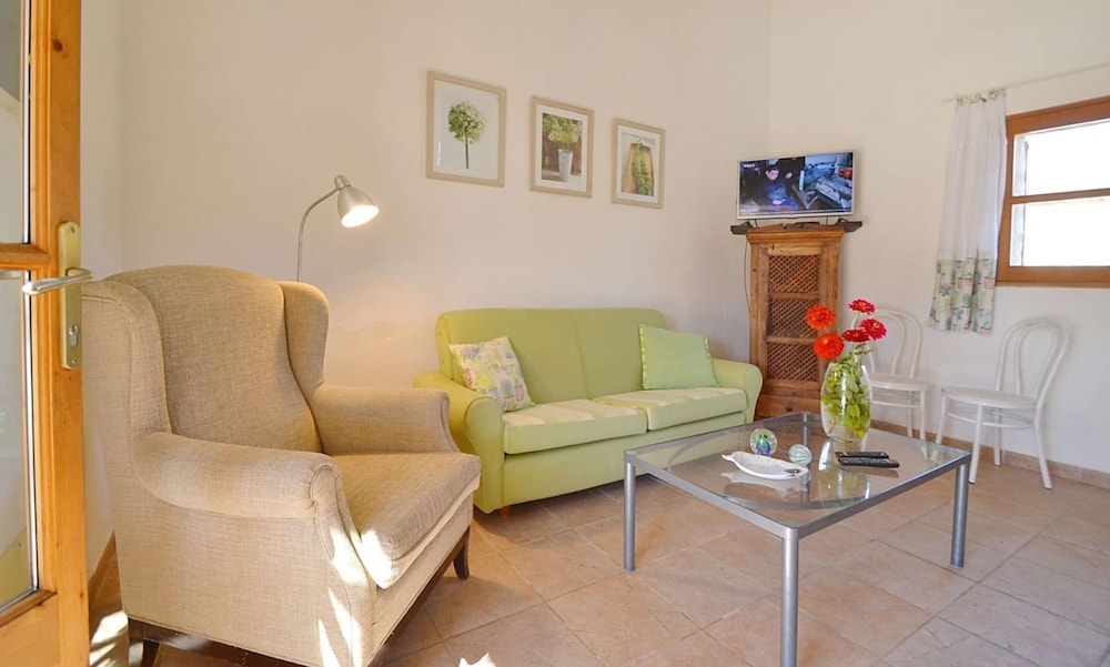 Villa in Mallorca Near the Beach photo 4
