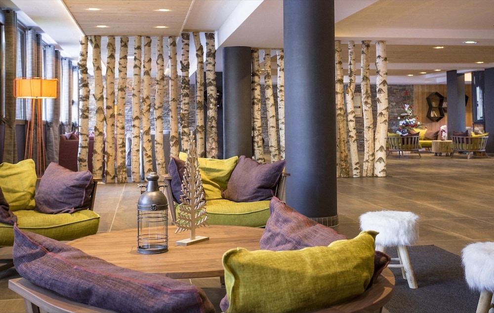 Apartment in Tignes With Slope Access & Spa