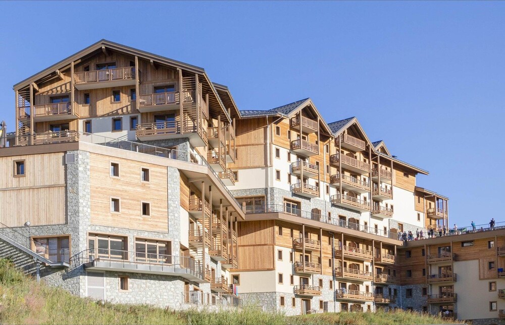 Apartment in Les Menuires With Spa Access