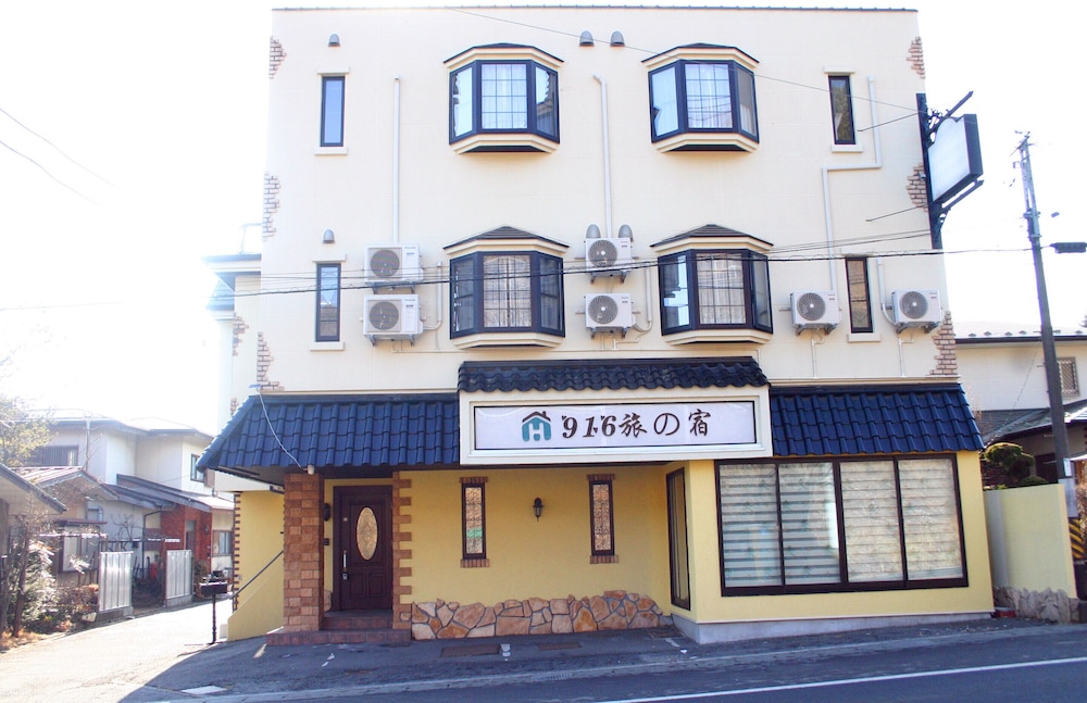 916 Travel Inn