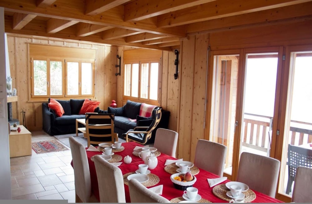 Spacious Chalet Amidst Mountains