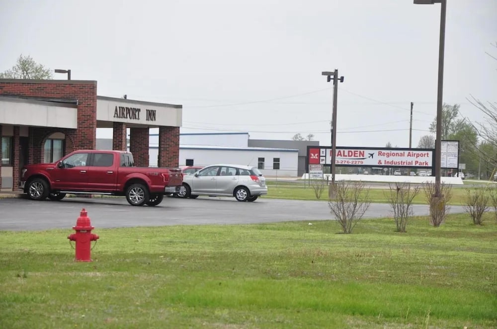 OYO Malden Airport Inn
