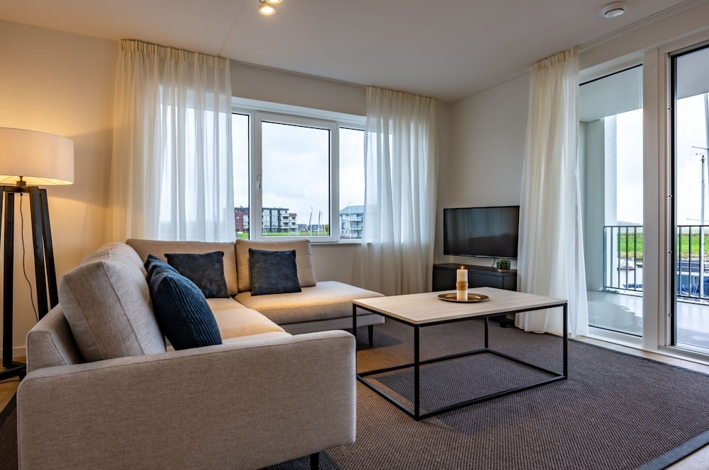 Apartment With Beautiful Views