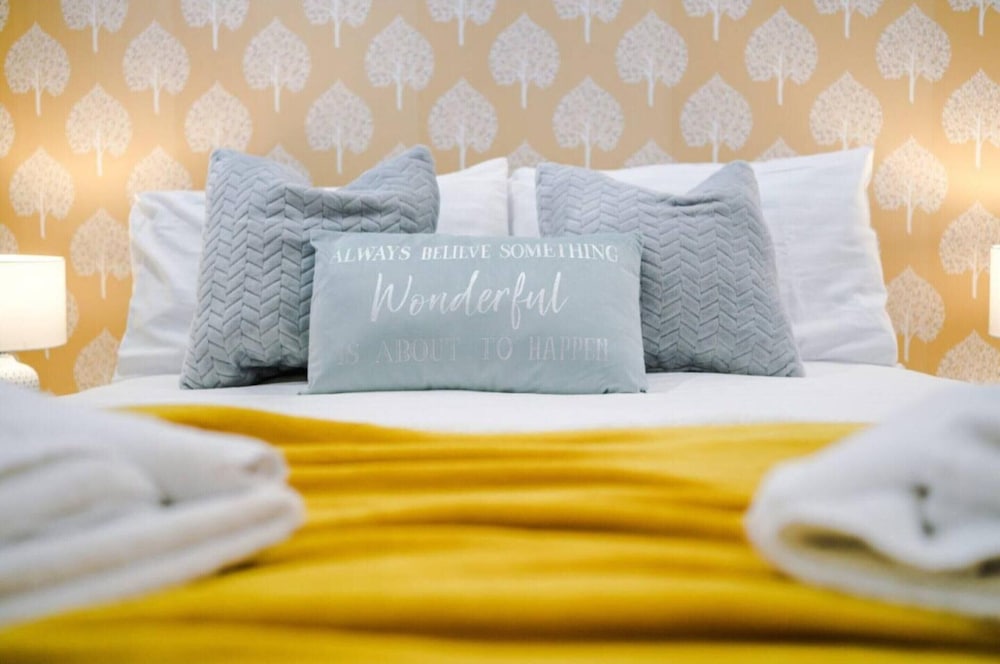Old Trafford Two-bedroom Stay by Belvilla view 4