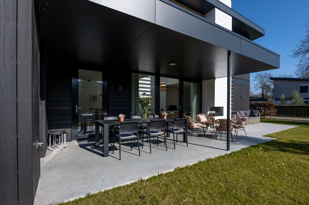 Holiday Home Near Veerse Meer With Garden