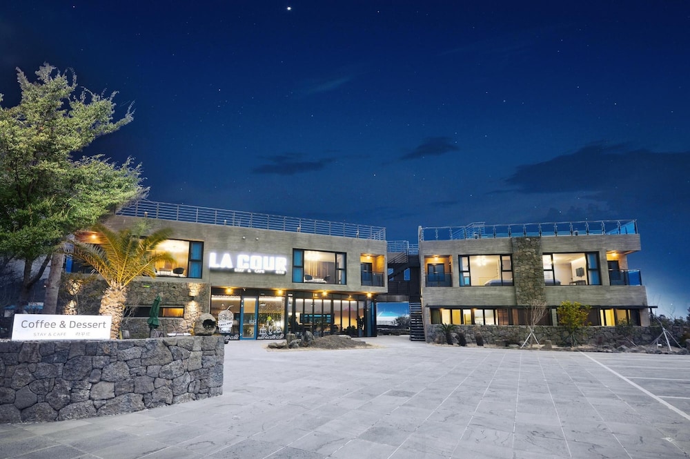 Jeju la Cour Pension