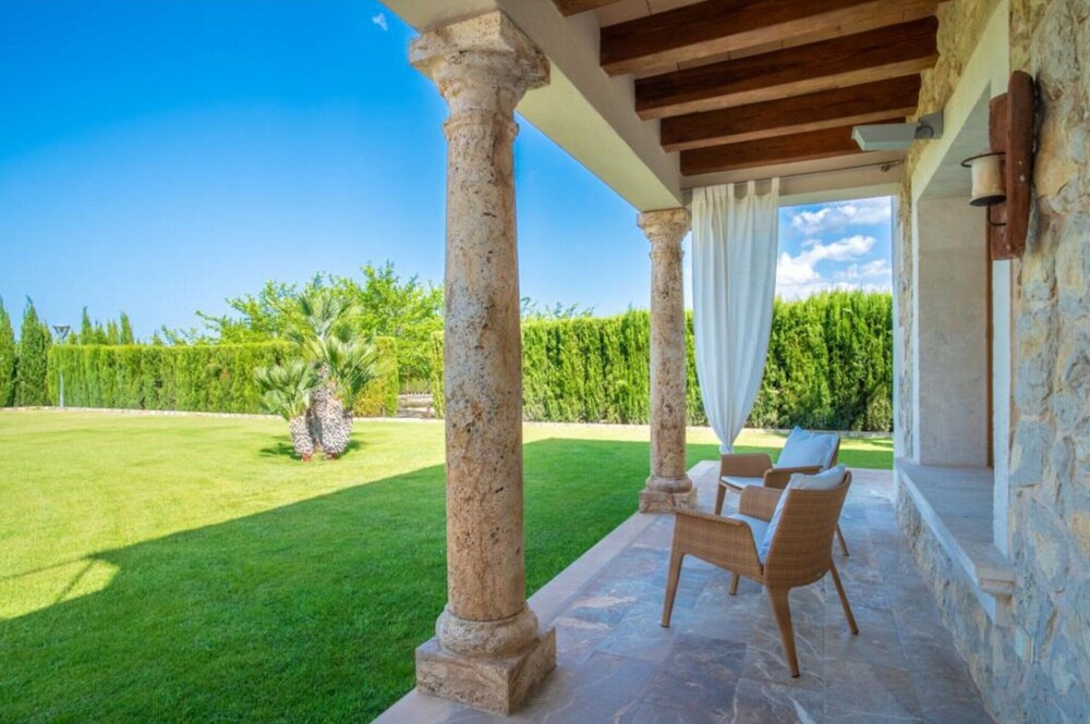 Villa in Mallorca With Event Space & Chill Out