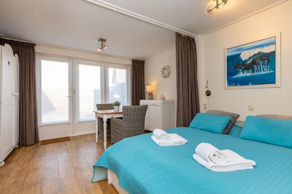 Pet-friendly Escape by the Sea