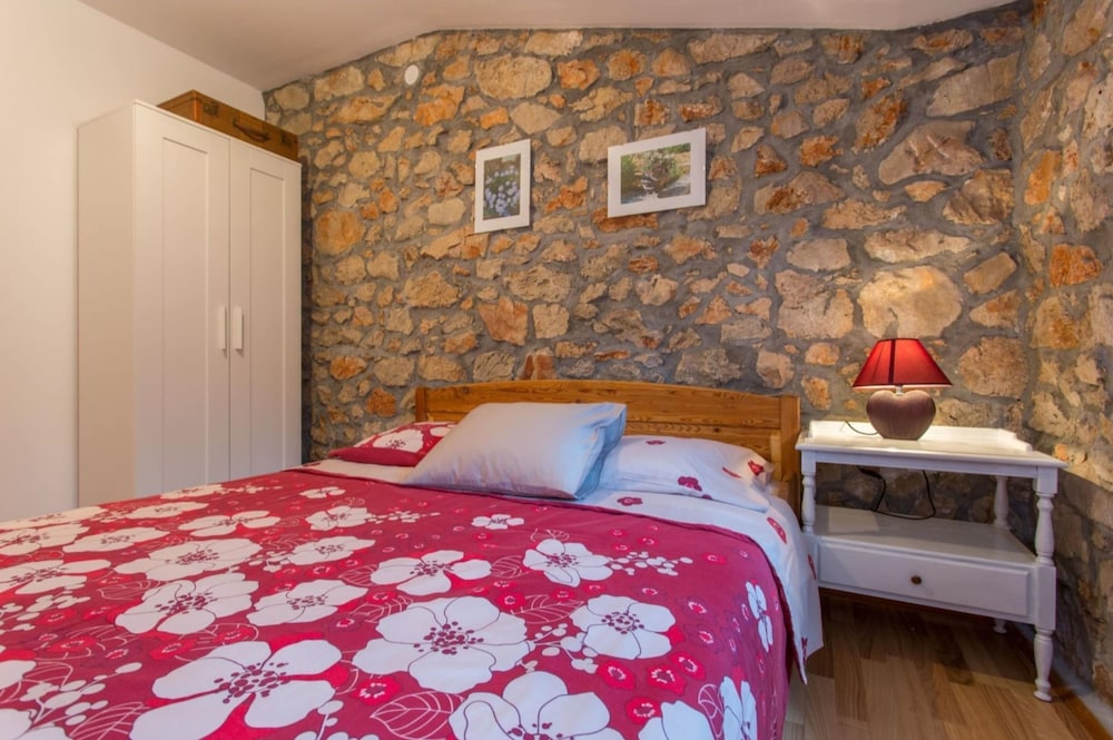 Holiday Home in Polje Near Beach view 2