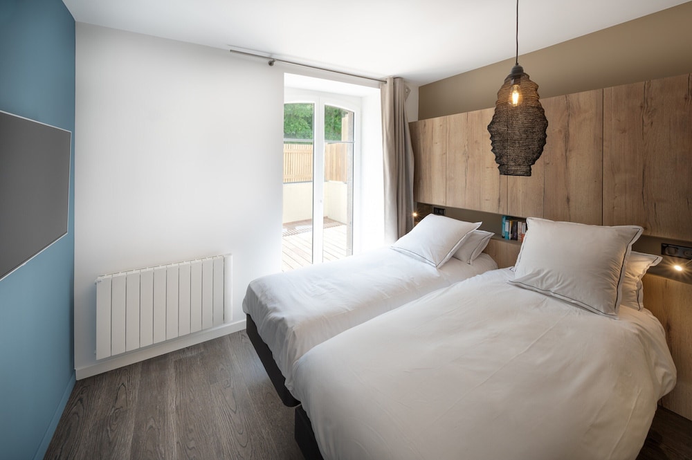 Apartment in Landeda With Beachfront Views