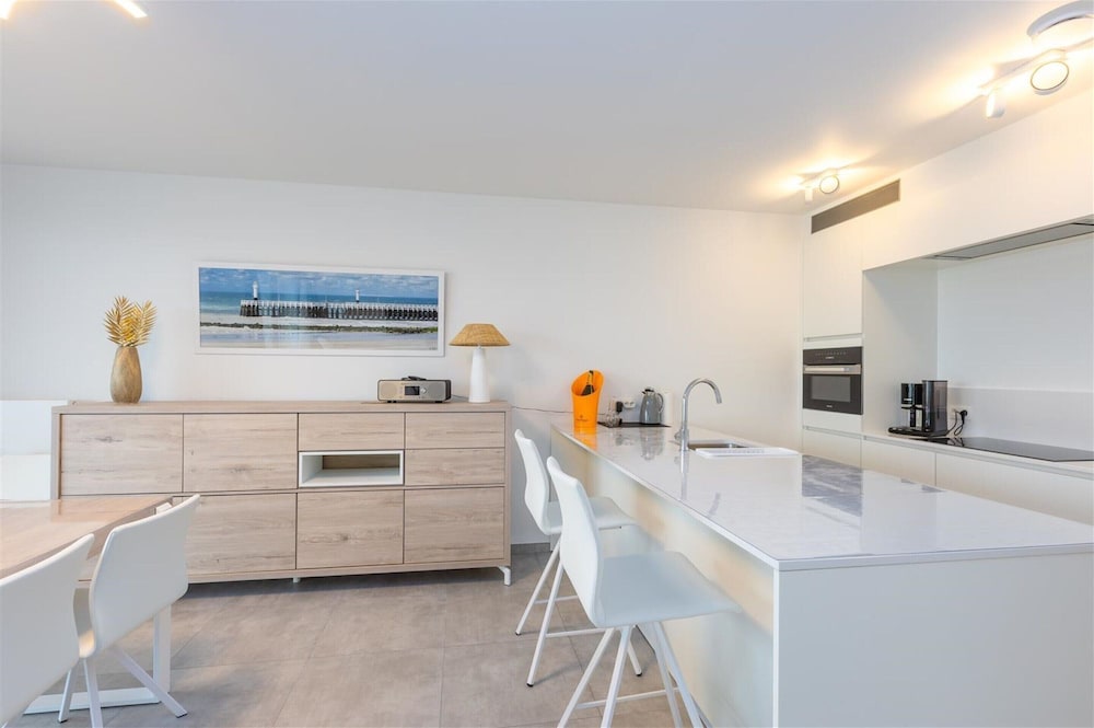 Spacious New-build Apartment With Large Terrace