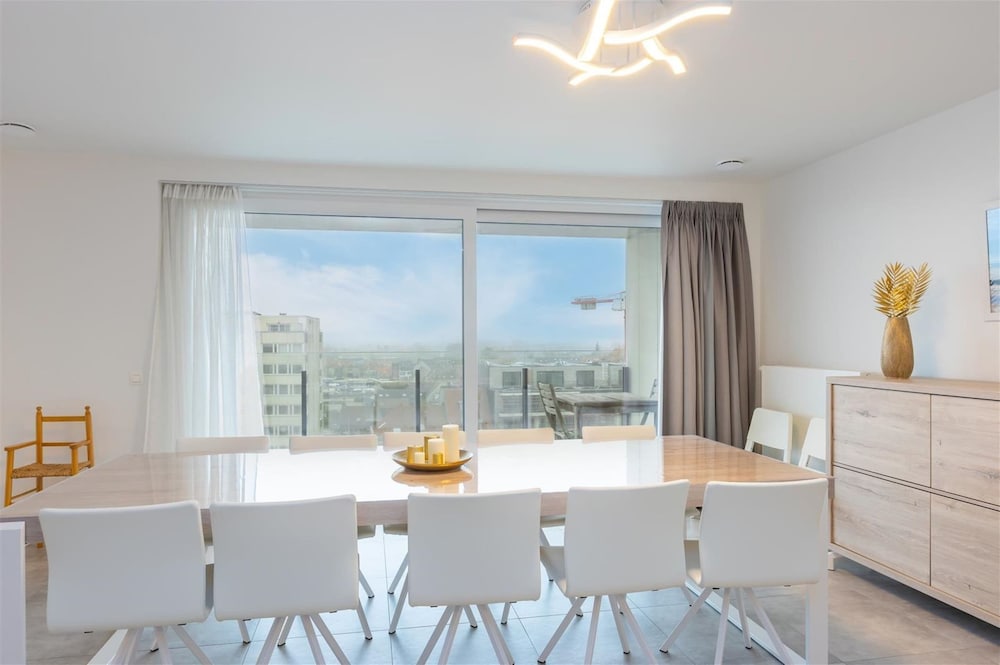 Spacious New-build Apartment With Large Terrace