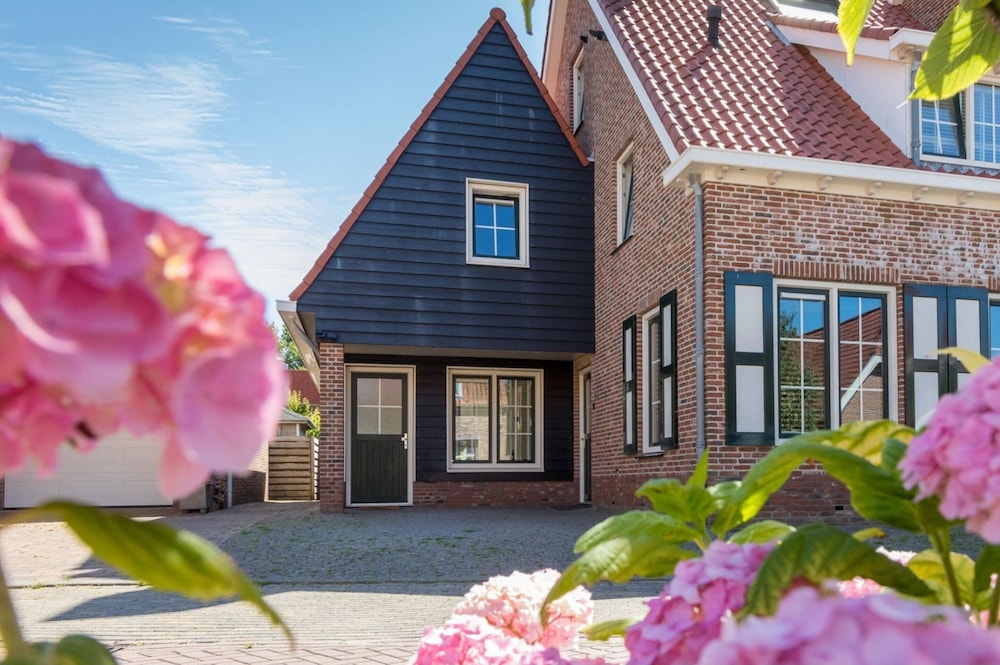 Holiday Home in Domburg Near the Beach view 4