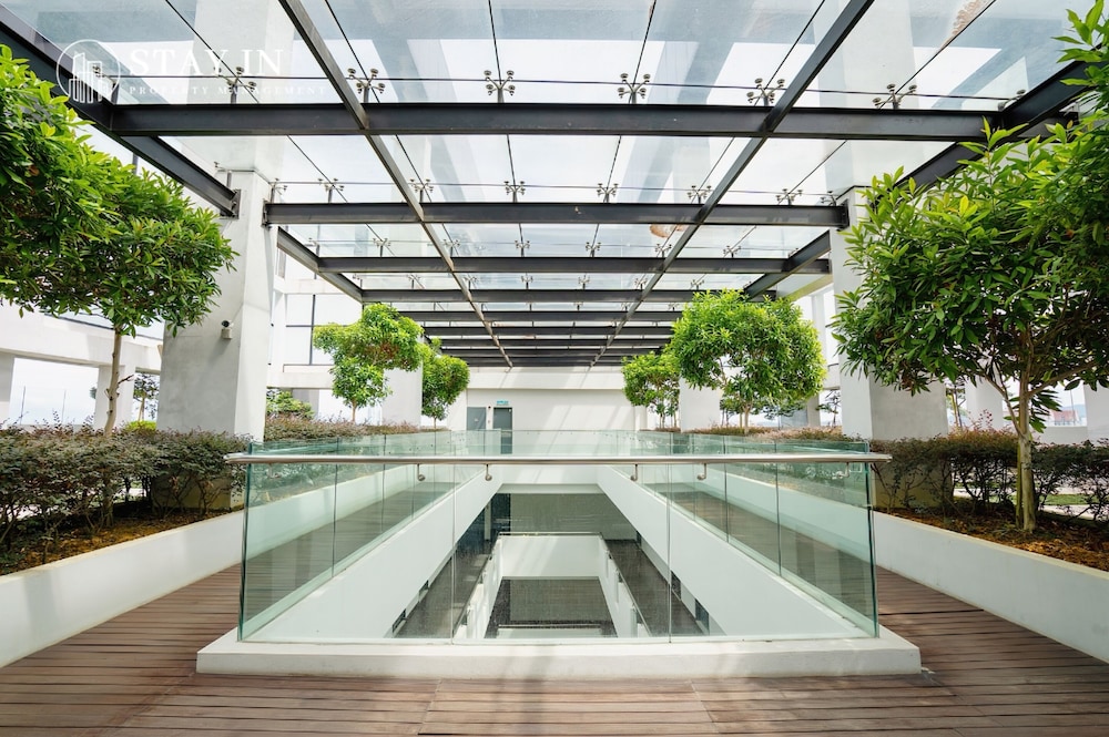 Luxstay Atria Sofo Suites Apartments