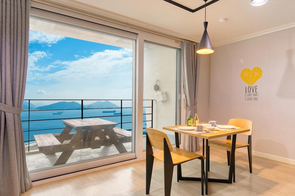 Yeosu Harushimpyo Pension view 4
