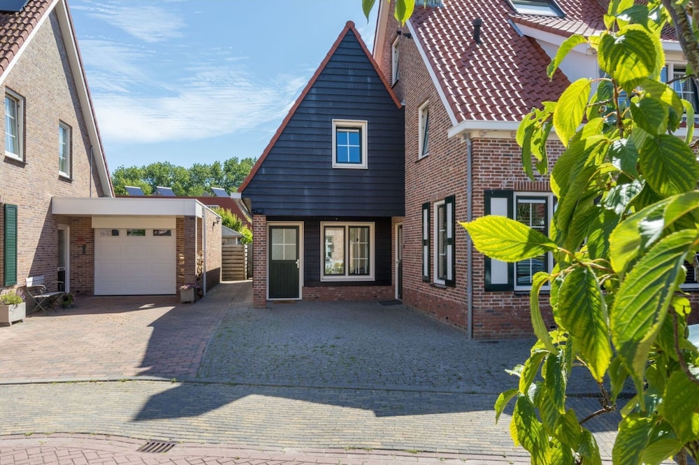 Holiday Home in Domburg Near the Beach view 5
