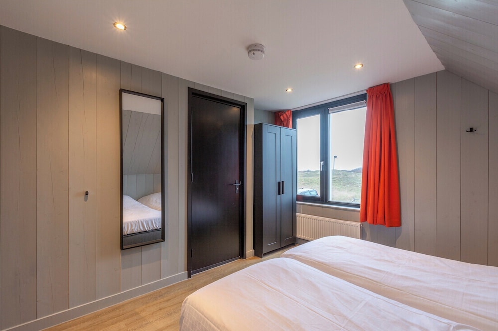 Spacious 22 Persons Holiday Home in Callantsoog