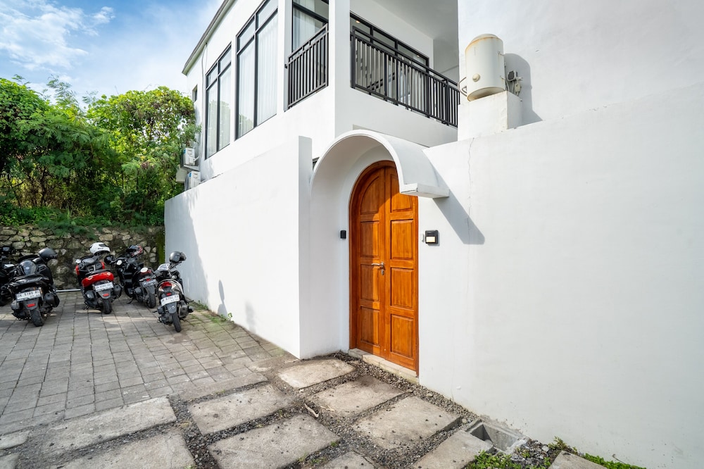 Light Way Villa in Canggu