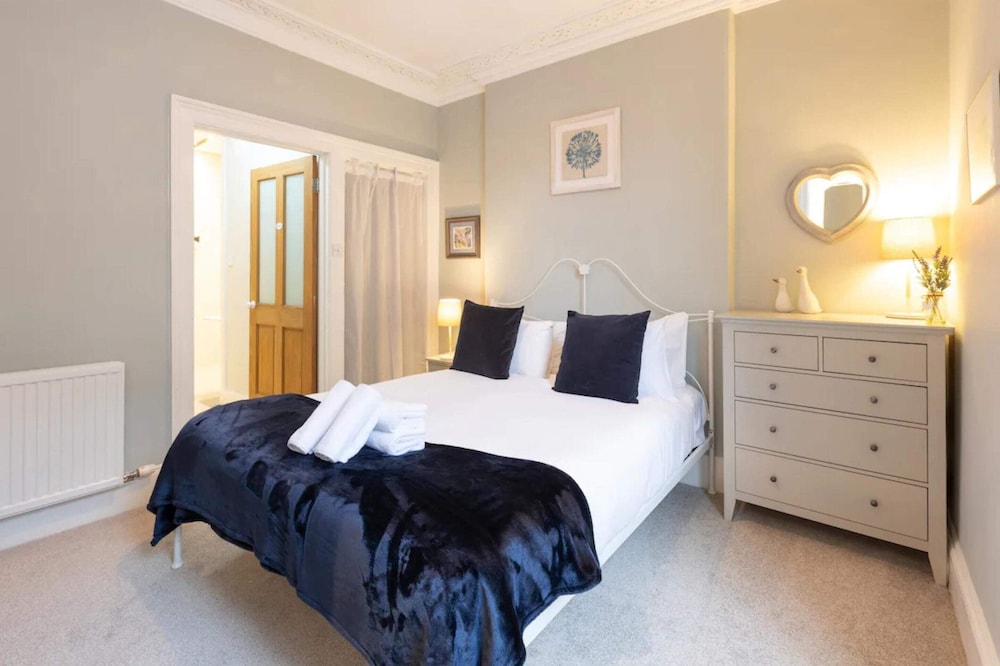 Beautiful 1 Bed Flat in Vibrant Stockbridge