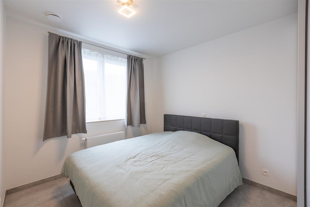 Spacious New-build Apartment With Large Terrace