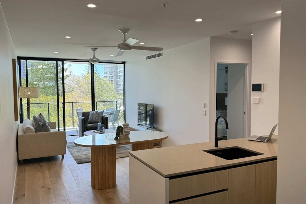Beautiful 2BR Near the Beach With Pool & Parking!