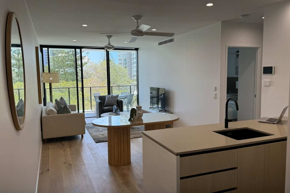 Beautiful 2BR Near the Beach With Pool & Parking!