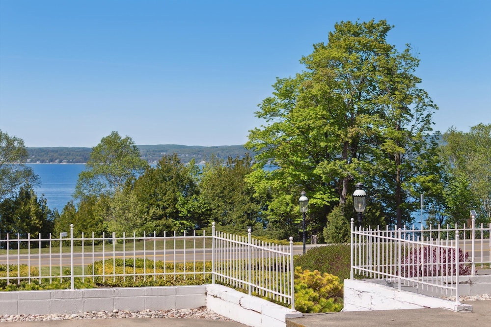 Bay Inn of Petoskey, photo 107