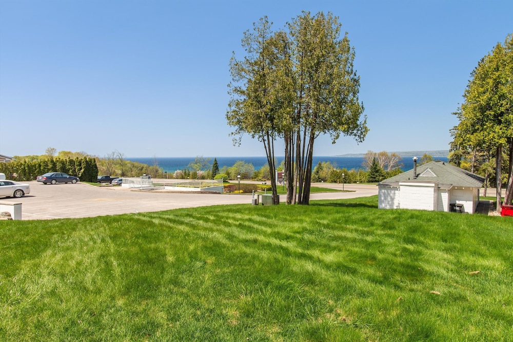 Bay Inn of Petoskey, photo 255