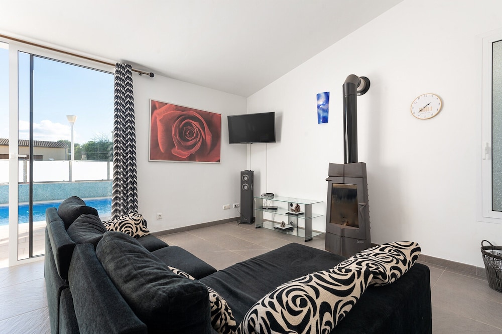 Domus Genti - Villa With Private Pool. Free Wifi