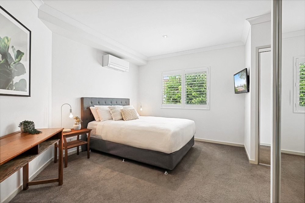 Lovely 3-bed With Alfresco Dining