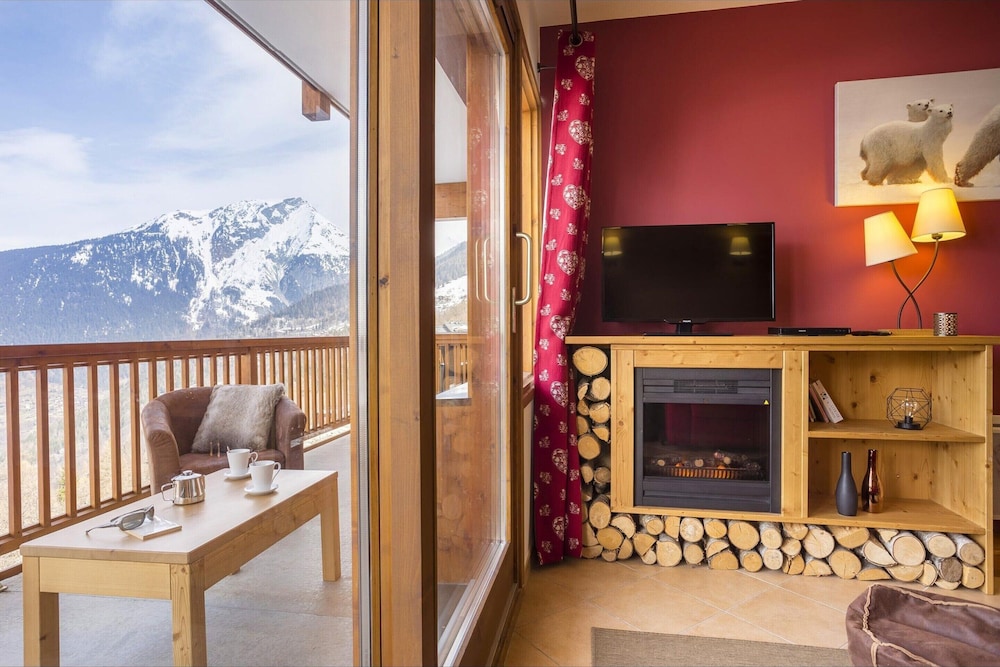 Apartment in France With Spa and Mountain Views