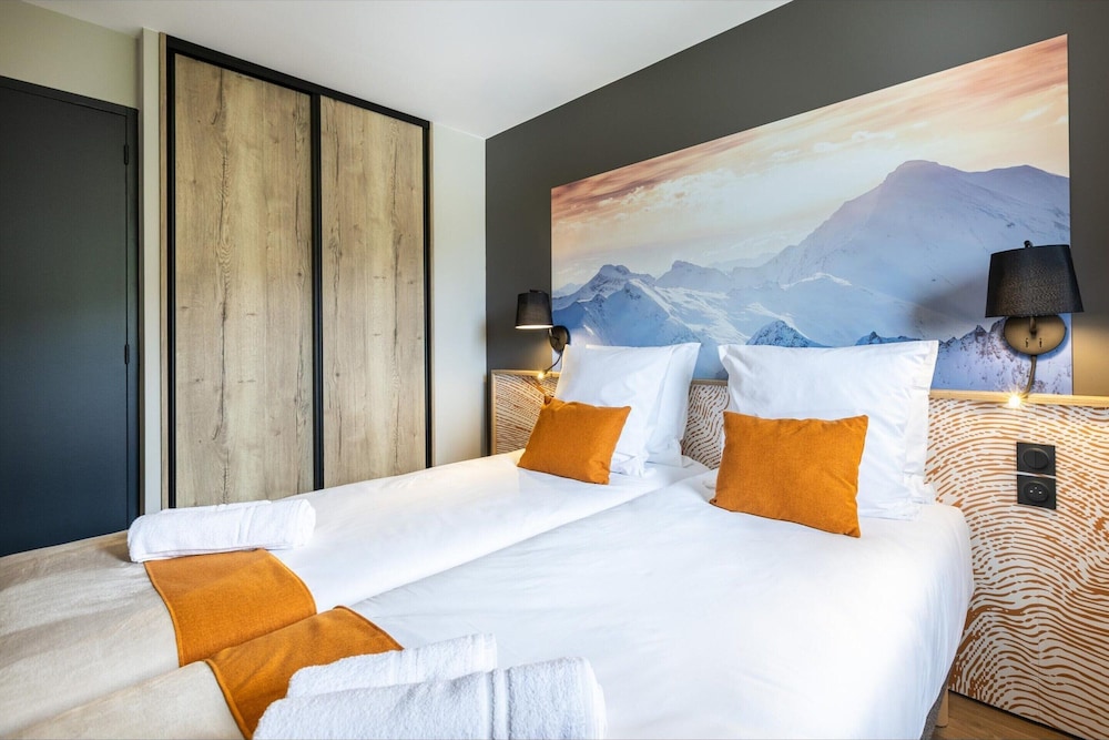 Apartment in Risoul With Ski-in/ski-out Access