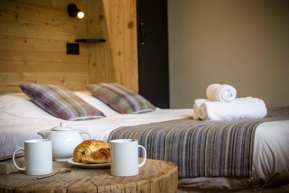 Apartment in Tignes With Slope Access & Spa