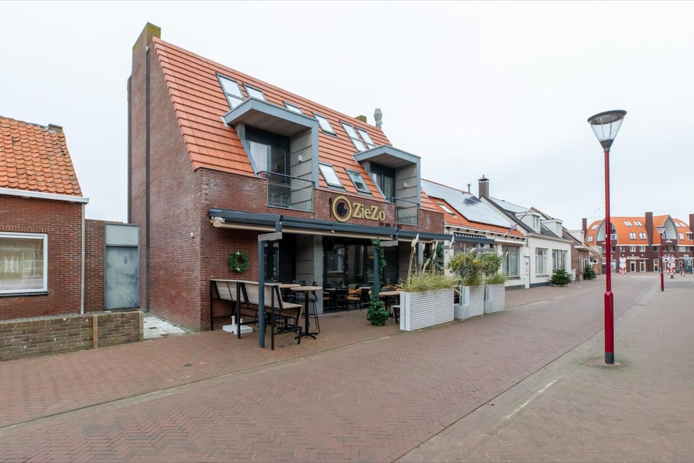 Romantic Stay Near Zoutelande