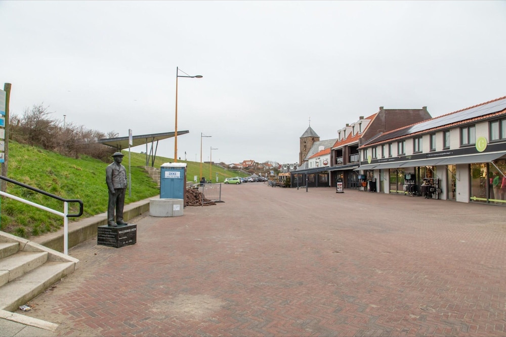 Coastal Comfort in Zoutelande
