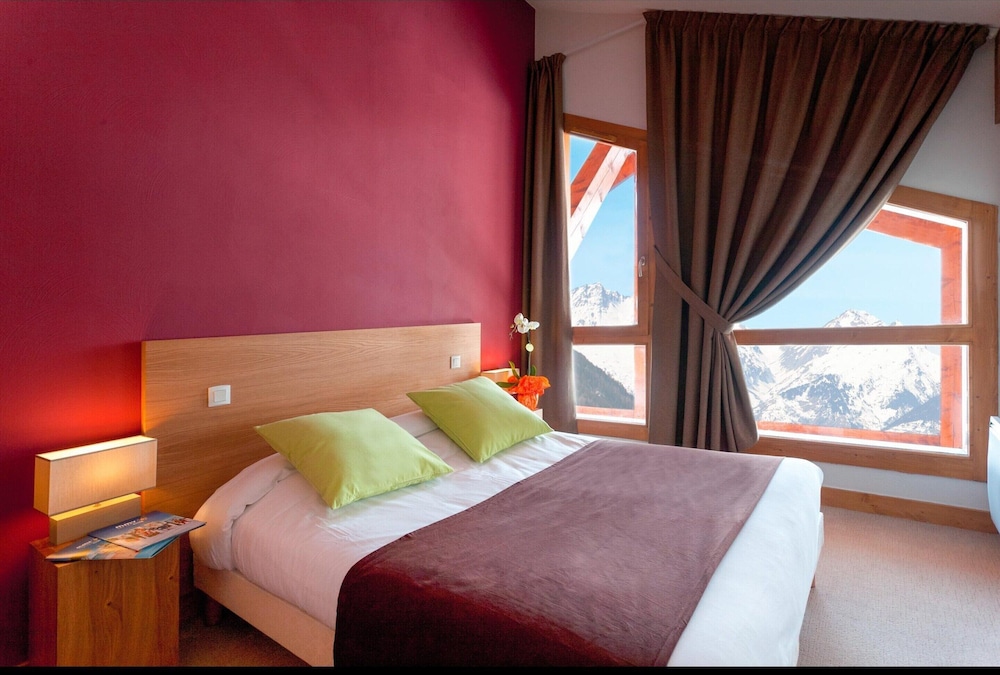 Apartment in France With Spa and Mountain Views
