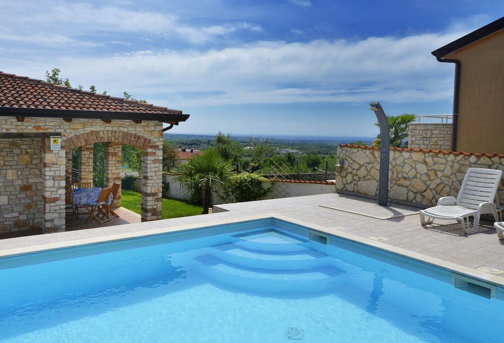 Villa Dany With View